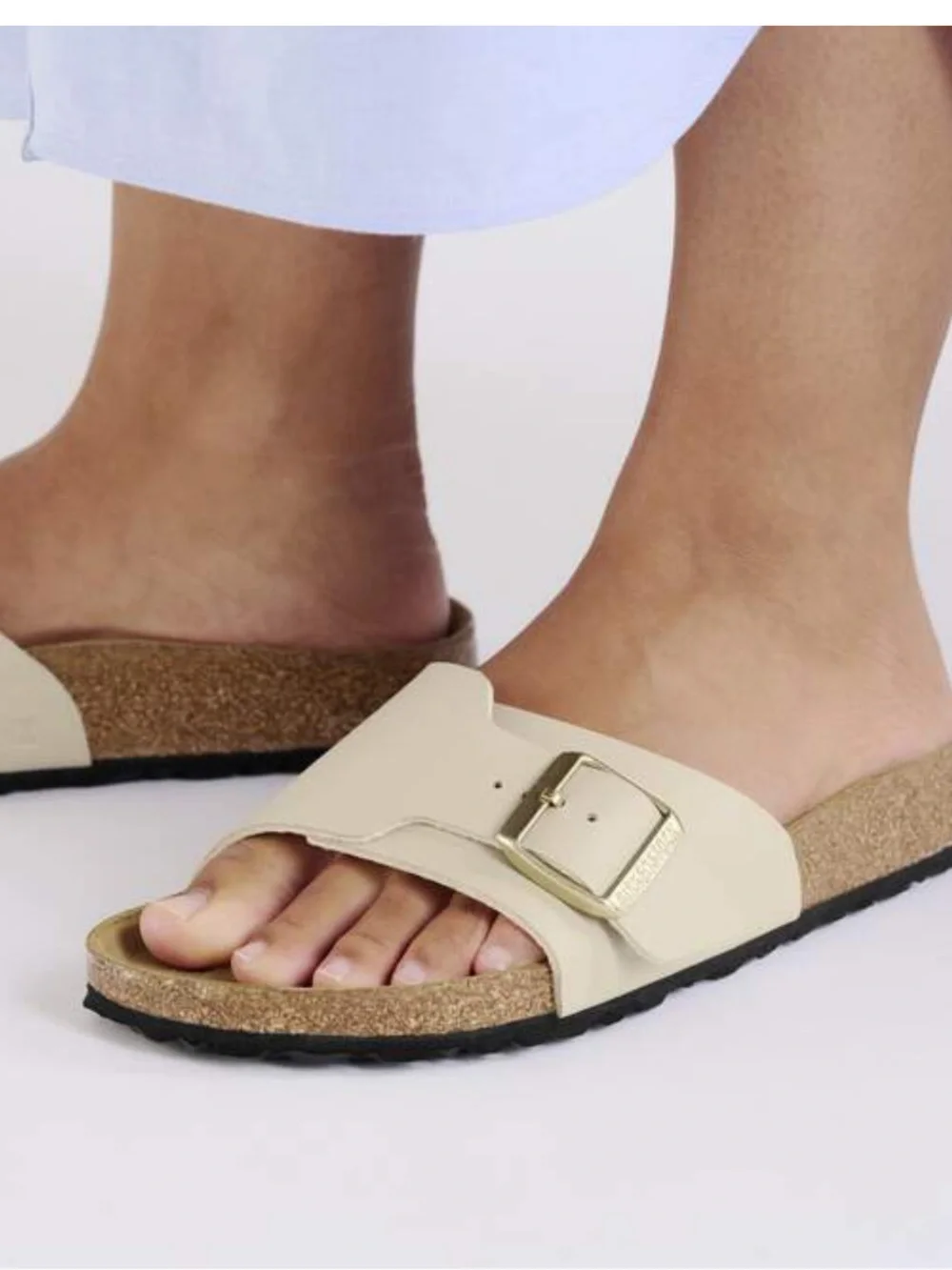Birkenstock Catalina Luxe Buckle Birko-Flor patent sand size 40 US 9-9.5 gently